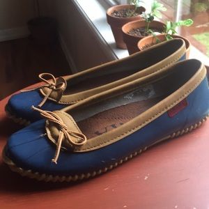 Navy chookas size 8